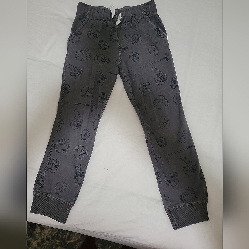 OshKosh Pull on,gray/blue kid boys size 7,elastic waist,string tie,French terry